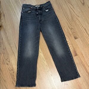 Levi's Ribcage straight ankle Jean size 27